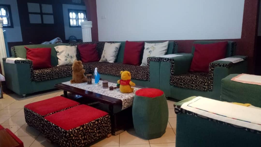 Gogo Almas * Zanzibar